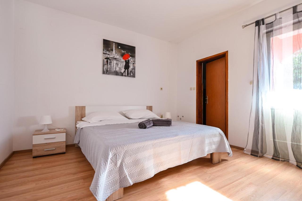 Apartmani Frleta Bibinje Exteriör bild